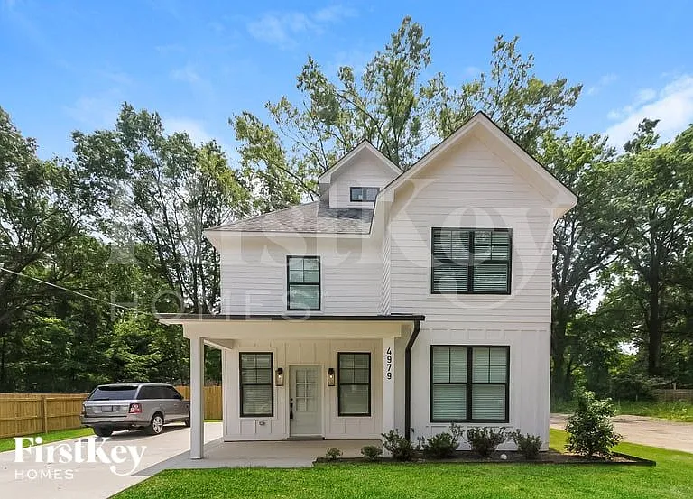 4979 Wilburn Ave — Photo 1