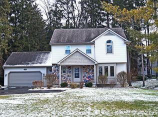 3927 W Herbison Rd, Dewitt, MI 48820