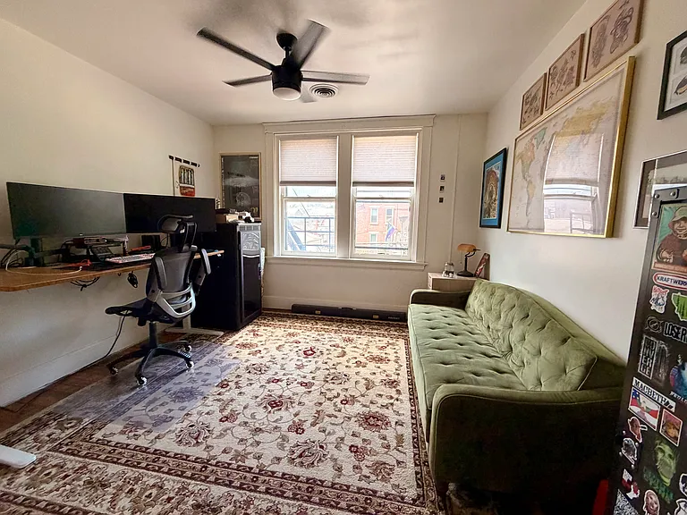 1104 Russell St #2 — Photo 10