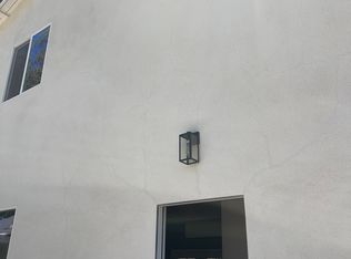 7911 Royer Ave, Canoga Park, CA 91304