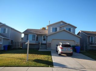 5549 W Shadberry Cir, West Jordan, UT 84081