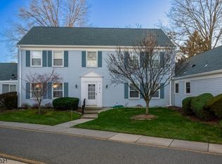 394 N Orrington Ln, Monroe Township, NJ 08831