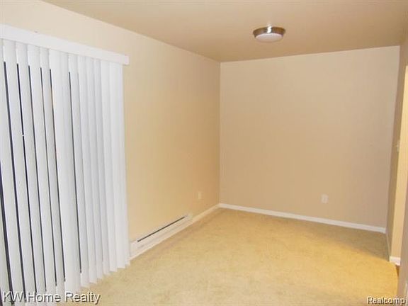 5th image of 1834 Colonial Village Way