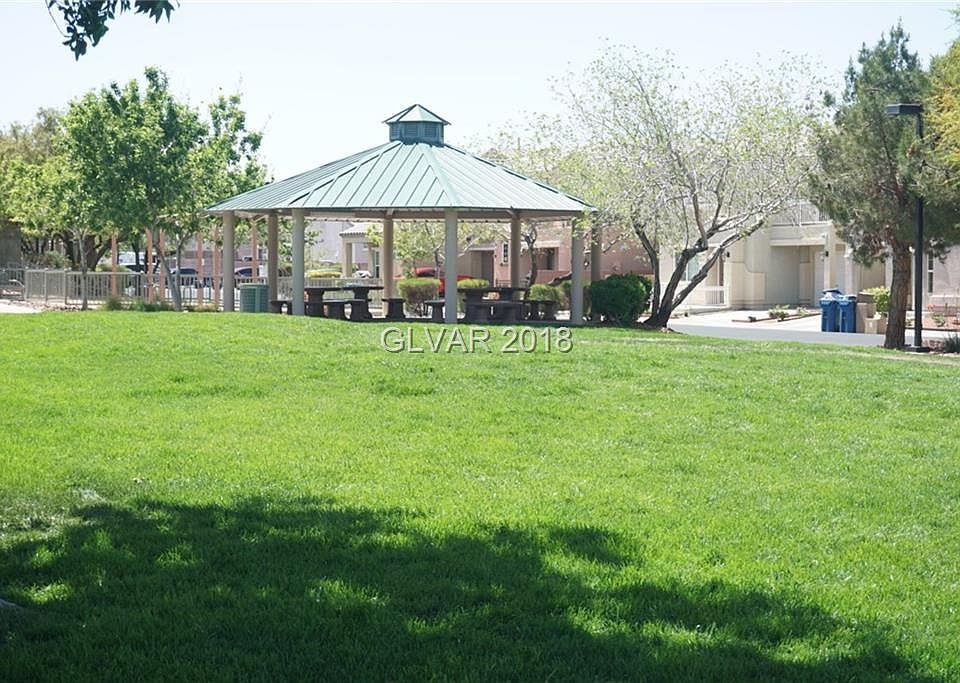 2nd image of 6682 Hathersage Ave