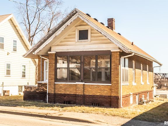 2nd image of 402 McKinley Ave