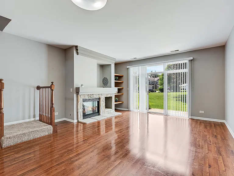 913 Genesee Dr — Photo 5