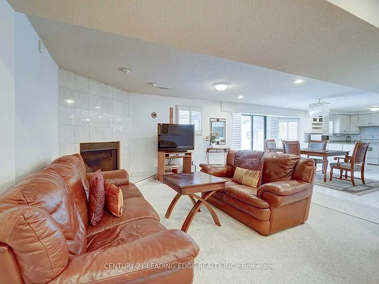 1374 Heritage Way #BASEMENT — Photo 6