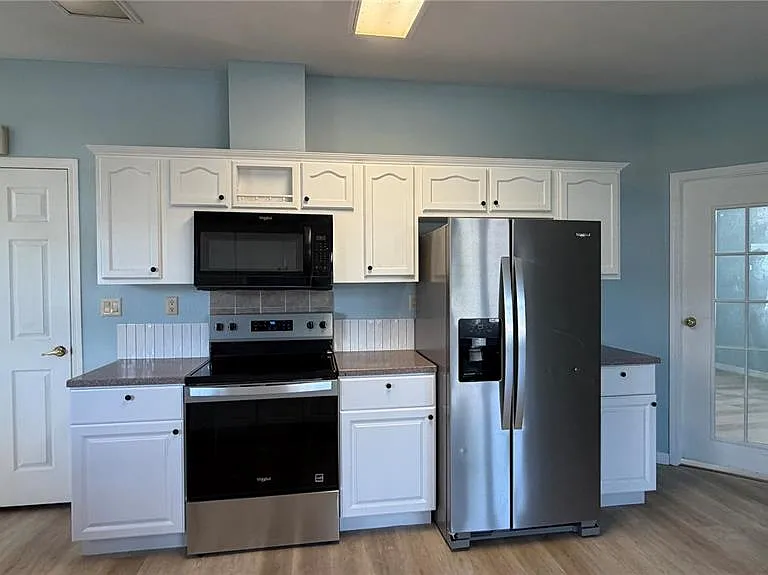 1831 Winchester Ct S — Photo 10