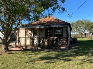 114 Cloberdants St, Rockport, TX 78382