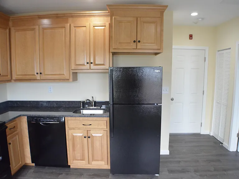 563 Burritt St #1N — Photo 13