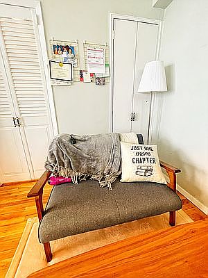 5th image of 208 E 70th St APT 5B
