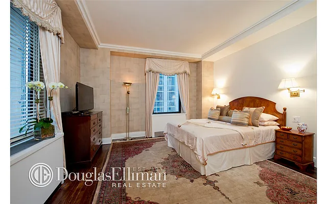Sold by Douglas Elliman | media 3