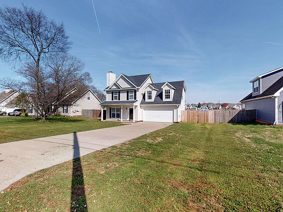 4th image of 697 Crescent Rd