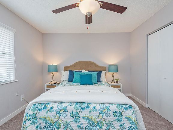 2nd image of 742 Palm Bay Dr #3-921