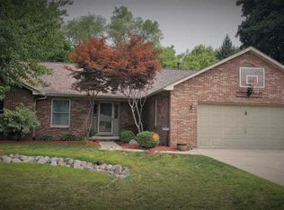 7457 Farr Ct, Shelby Township, MI 48316