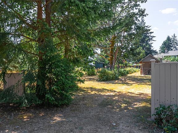 5th image of 3250 Metchosin Rd