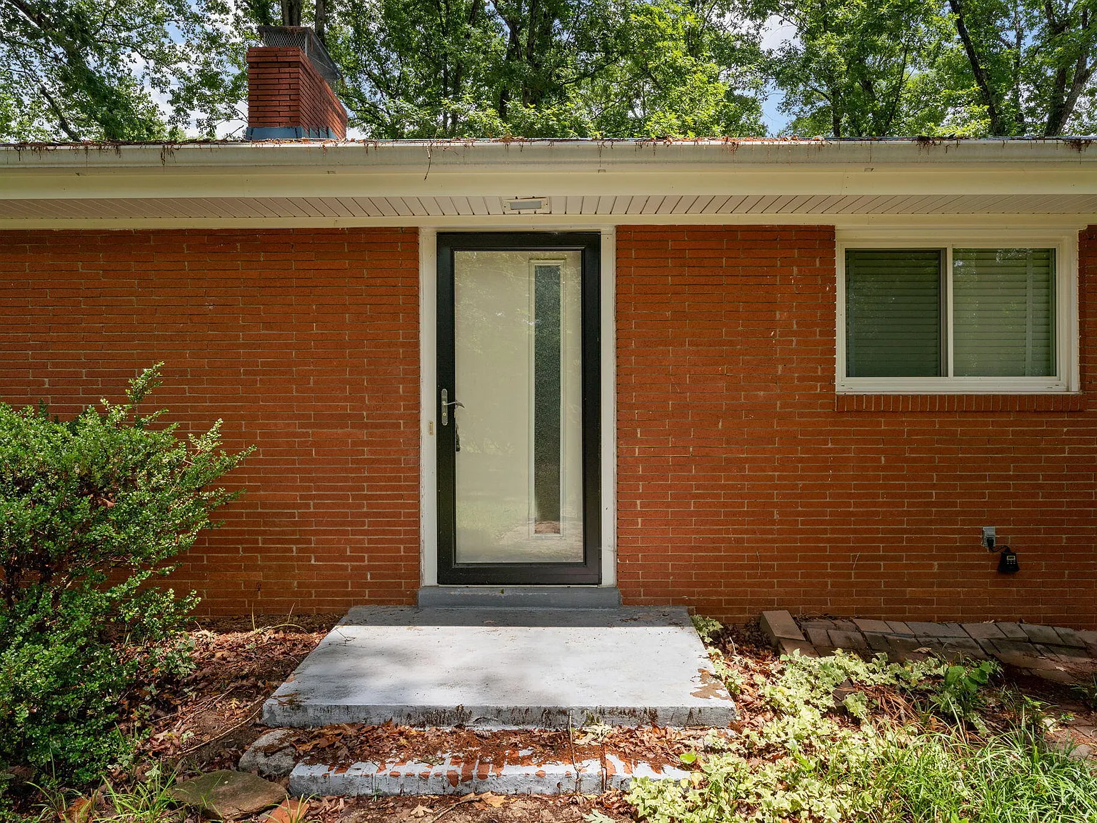 Studio, 2.0 bath, 2413 sqft, $2,600 — Photo 3
