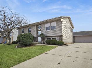 33 Opal Ave, Glendale Heights, IL 60139