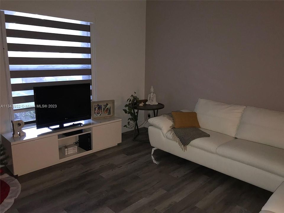 1st image of 4522 Carambola Cir S #27279