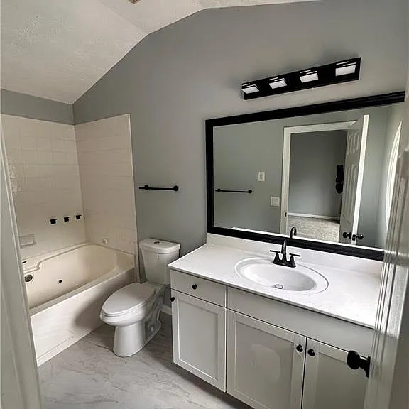 2025 Austin Park Cir — Photo 26