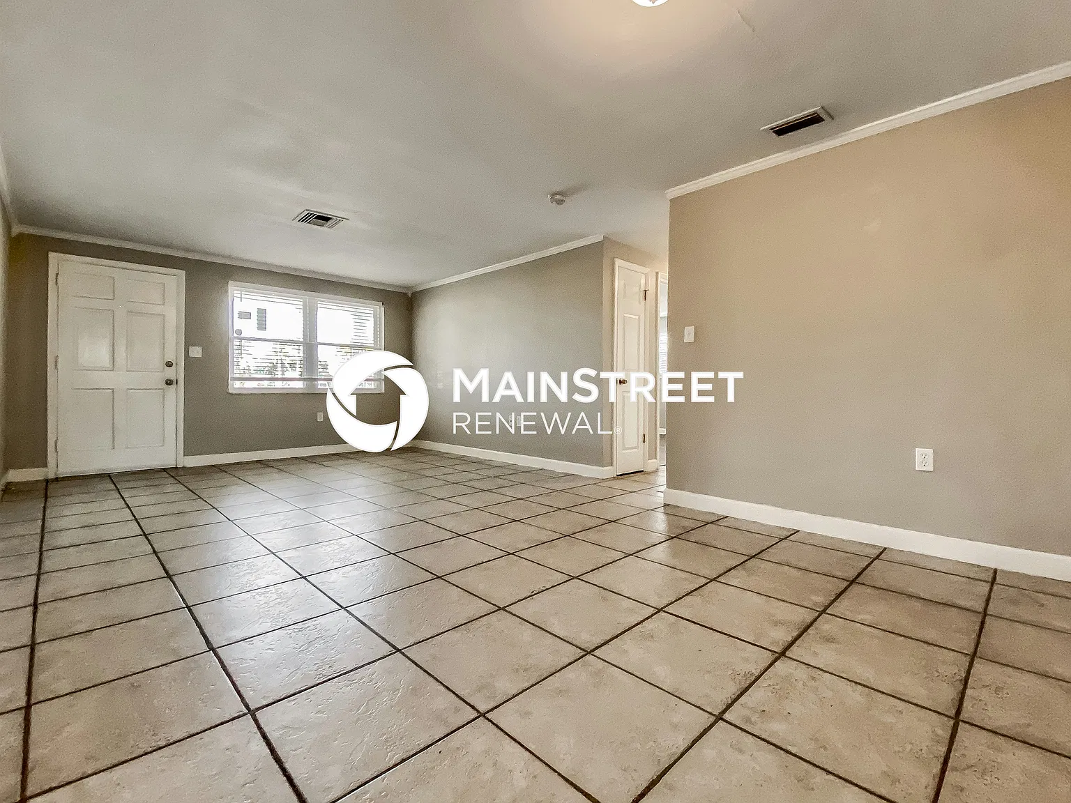 3128 Brompton Dr — Photo 2