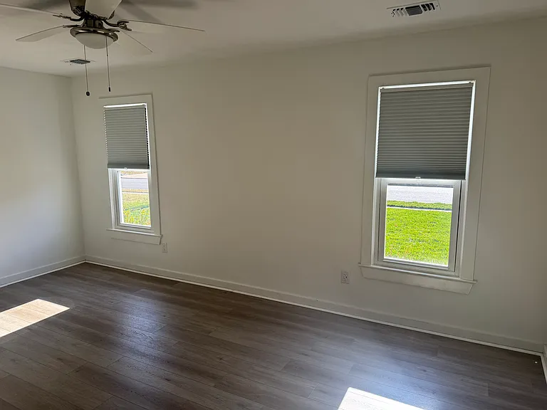 1252 Paramore Dr — Photo 3