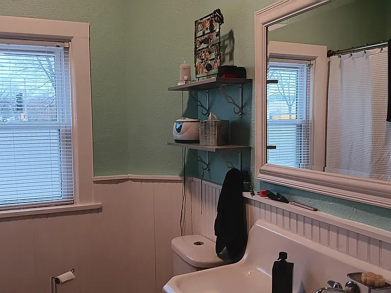 304 S Silver Lake St #A — Photo 23
