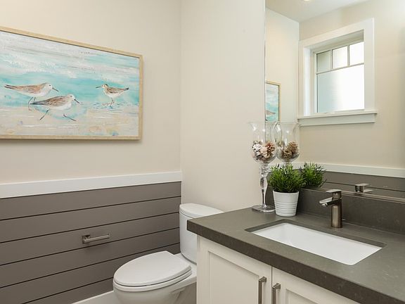 4th image of 517 Tyndall St #2
