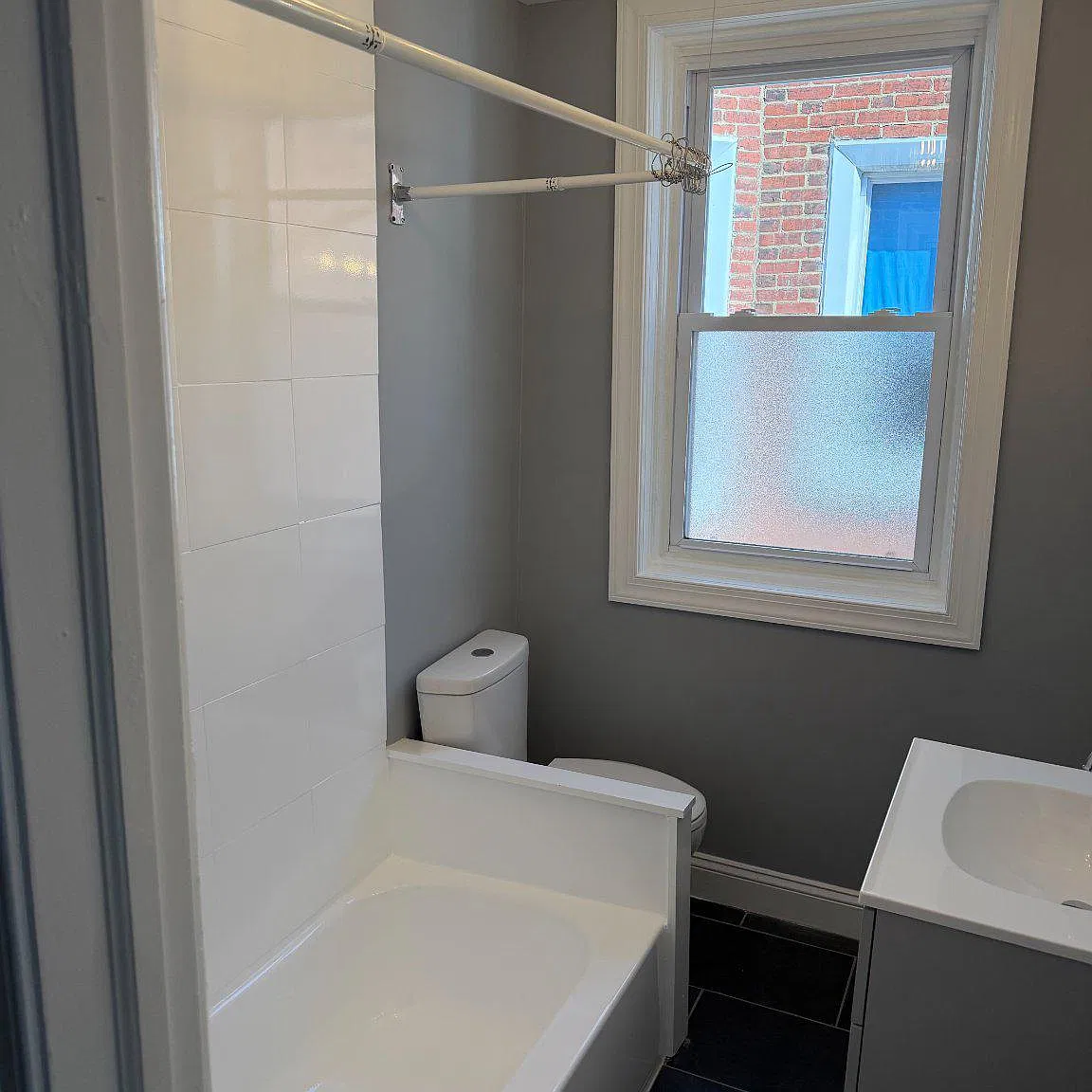 2 bed, 1.0 bath, 1168 sqft, $1,400 — Photo 3