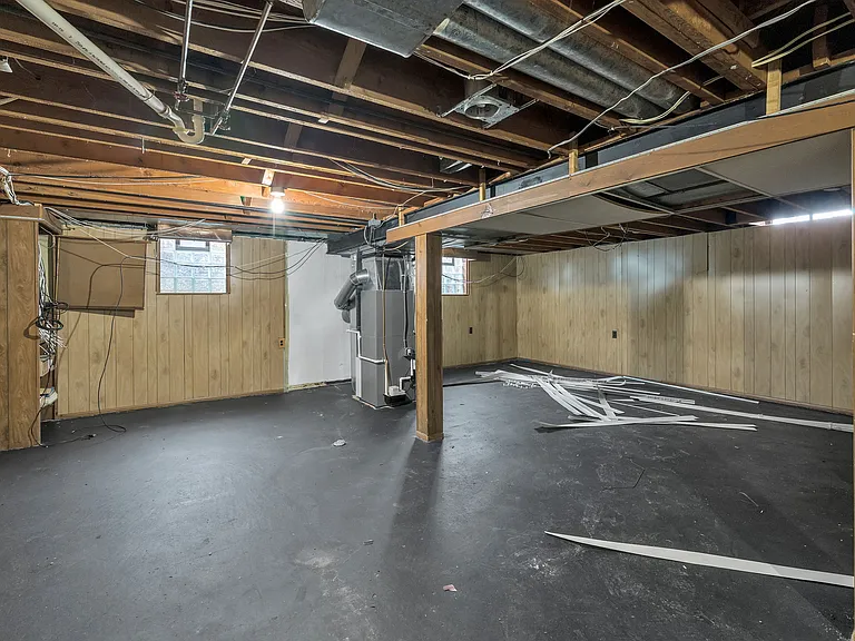 26800 Van Buren Rd — Photo 19