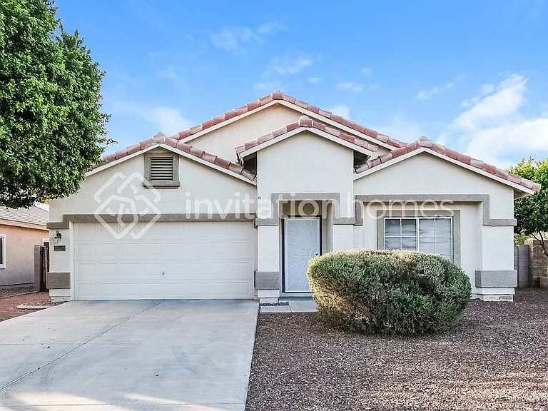 15722 W Calavar Rd — Photo 1