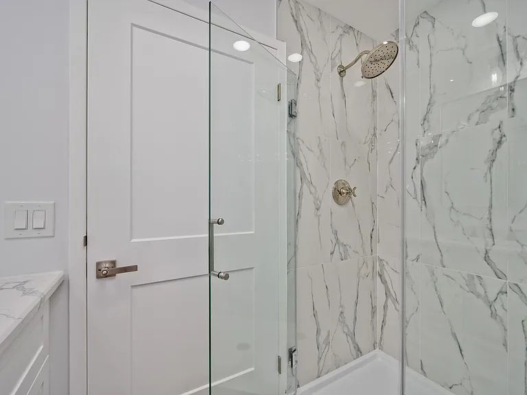1800 Dewes St #305 — Photo 21