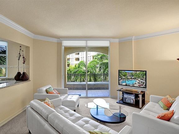 3rd image of 3001 NE 185th St APT 414