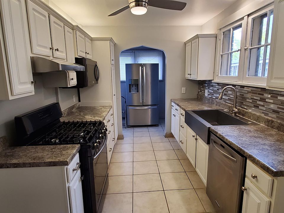2114 Luchina - kitchen
