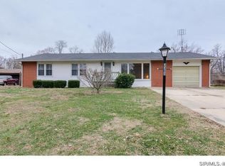 3303 Clearview Ave, Godfrey, IL 62035