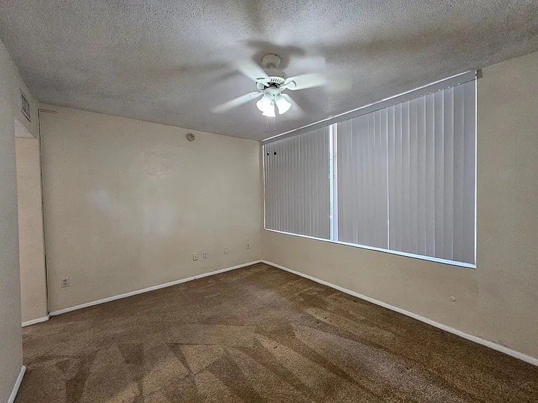 2818 SW 2nd Ave — Photo 61