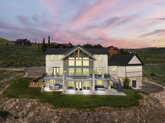 2nd image of 68 Hawksbeard Cir