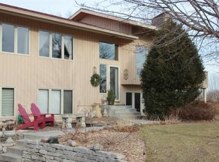 13900 Elm Creek Rd, Osseo, MN 55369