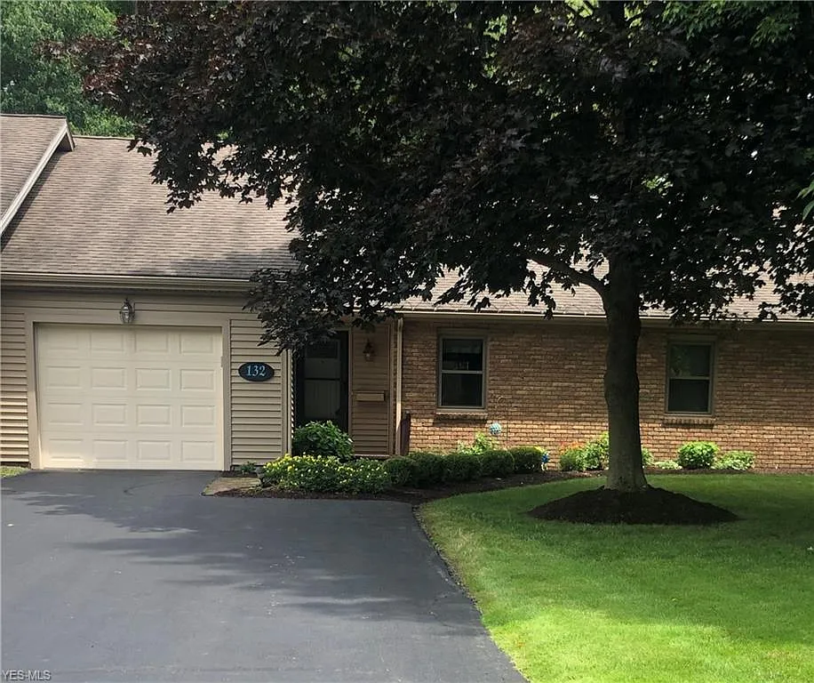 132 Diamond Way photo 1