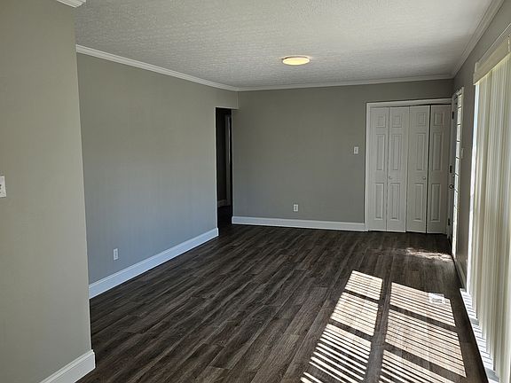 2nd image of 117 Alger Rd