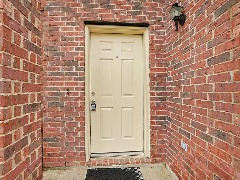 5007 Creekbridge Ct — Photo 4