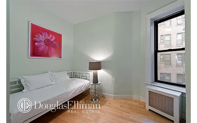 Sold by Douglas Elliman | media 6