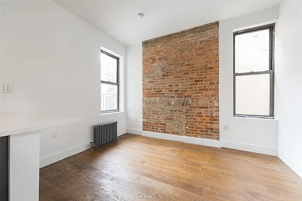 Rented by Town Residential | media 16