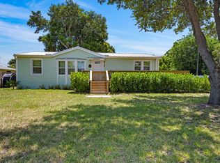 909 SE Hibiscus Ave, Stuart, FL 34996