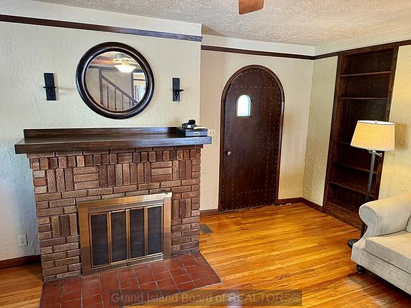 2nd image of 309 E Ashton Ave