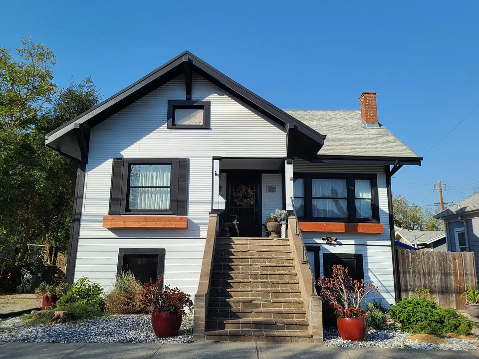 607 Suisun St