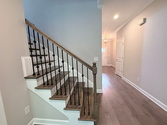 5th image of 2290 Chaucer Park Ln