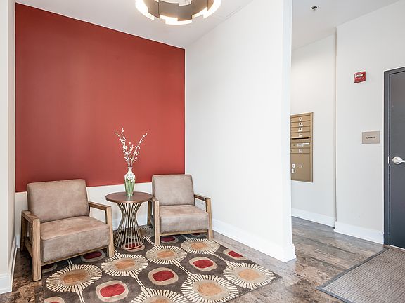 3rd image of 1133 Chicago Ave #3E