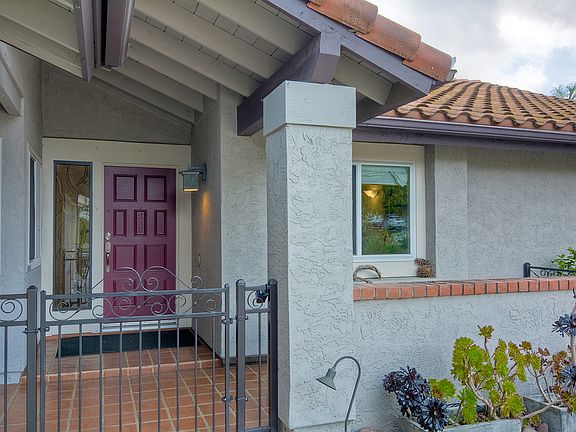 2nd image of 10420 Mesa Madera Dr