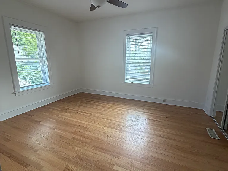 2611 Walnut Ave #2 — Photo 2